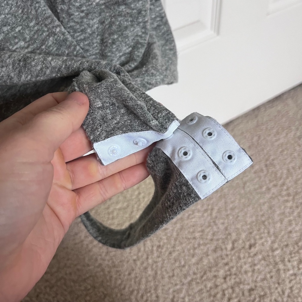 Madewell Grey Crew-Neck Short Sleeve Thong Bodysuit - Picture 4 of 5